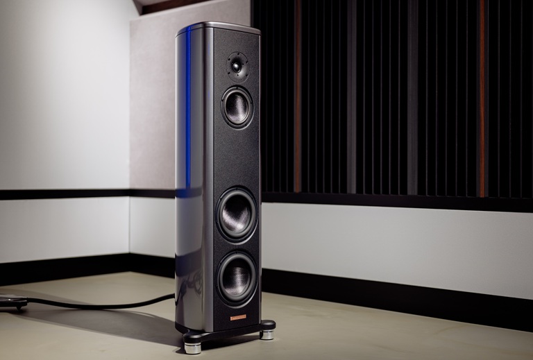 RS-Magico-S2-11 web formaat